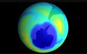 Рис. 1. Озоновая дыра над Антарктидой